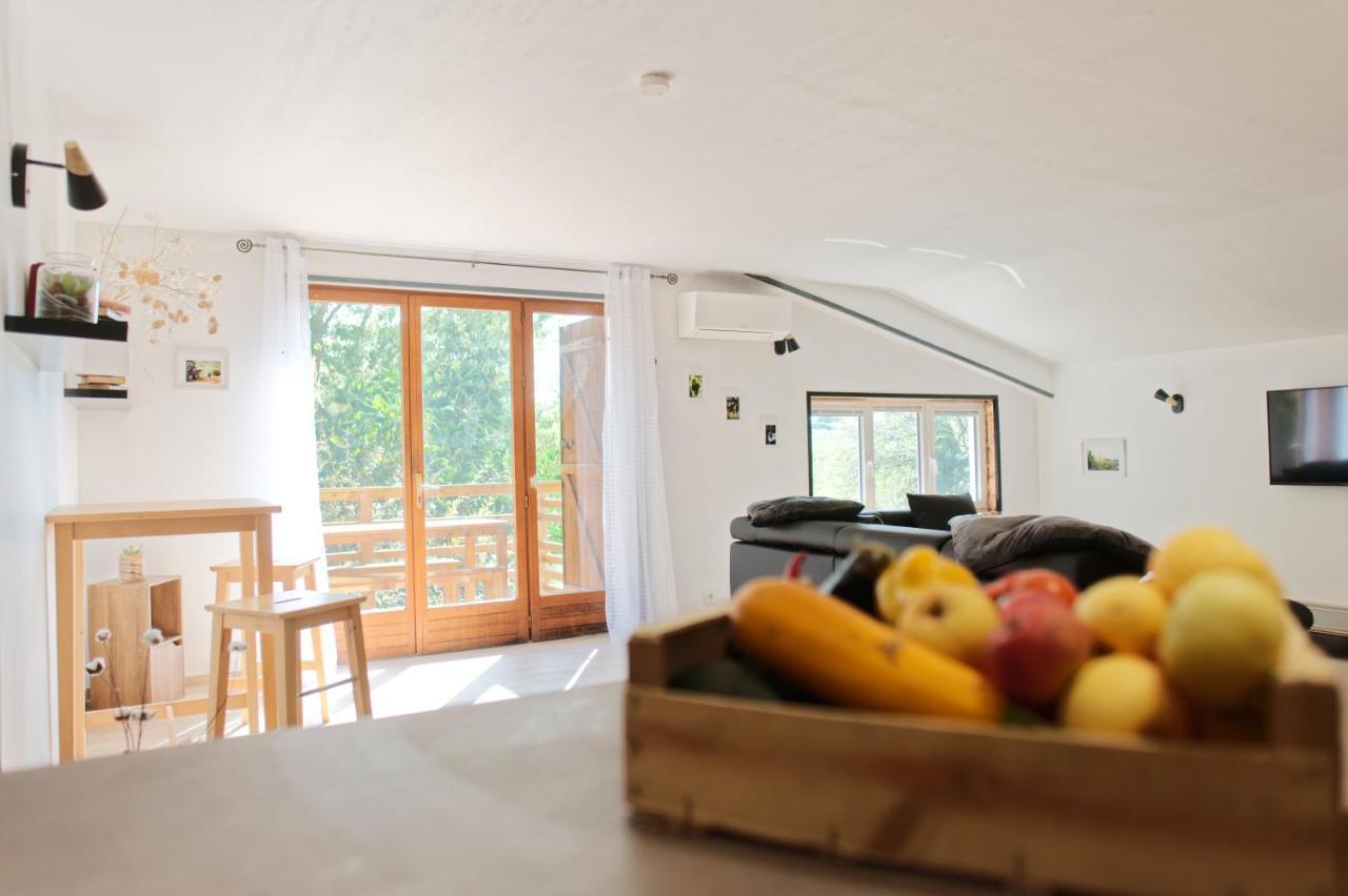Chalet En Pleine Nature Pomerol Exterior photo
